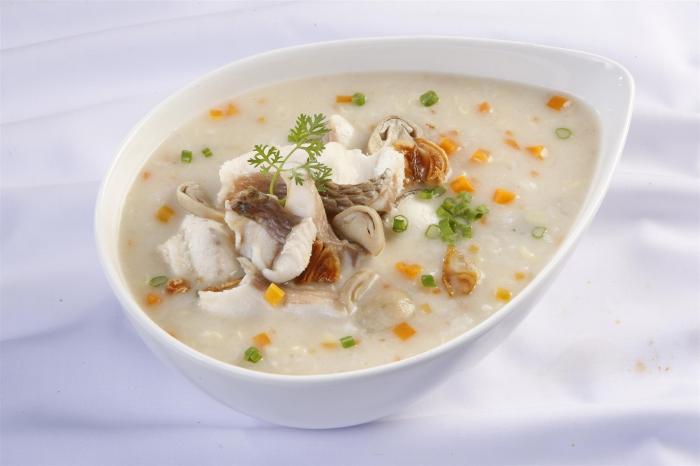 Cách nấu cháo thịt cá trắng và cà rốt ngon bổ và dễ làm